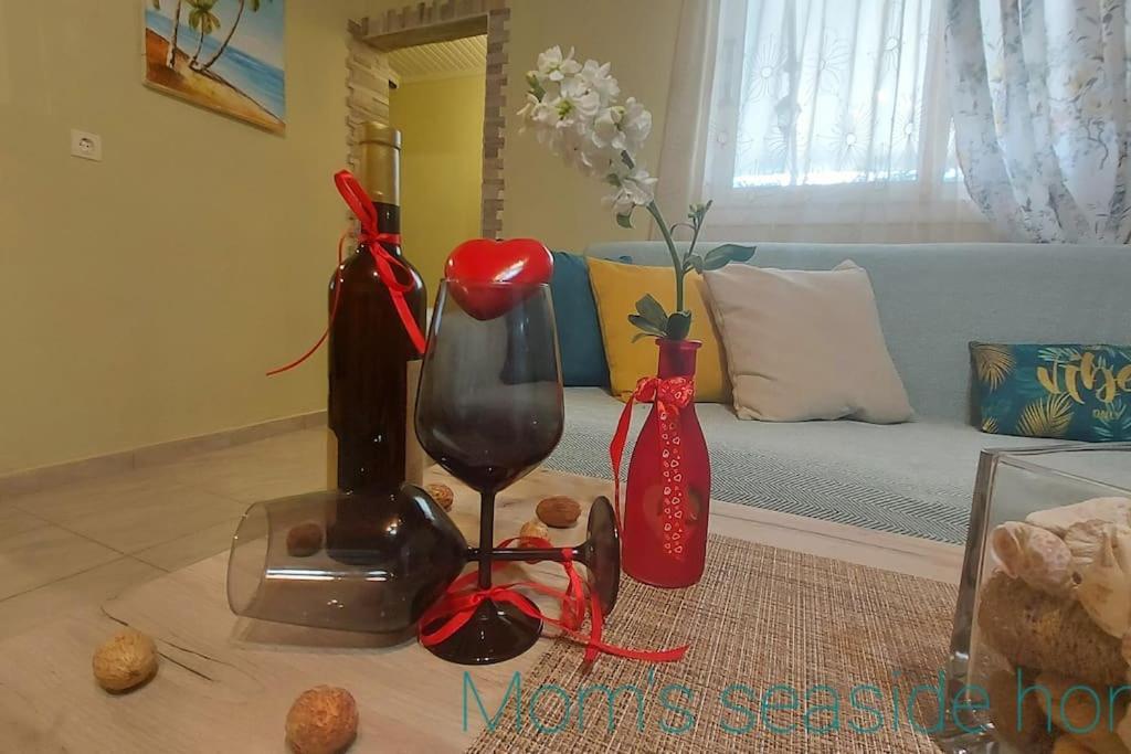 Mom'S Seaside Home Karianí 외부 사진