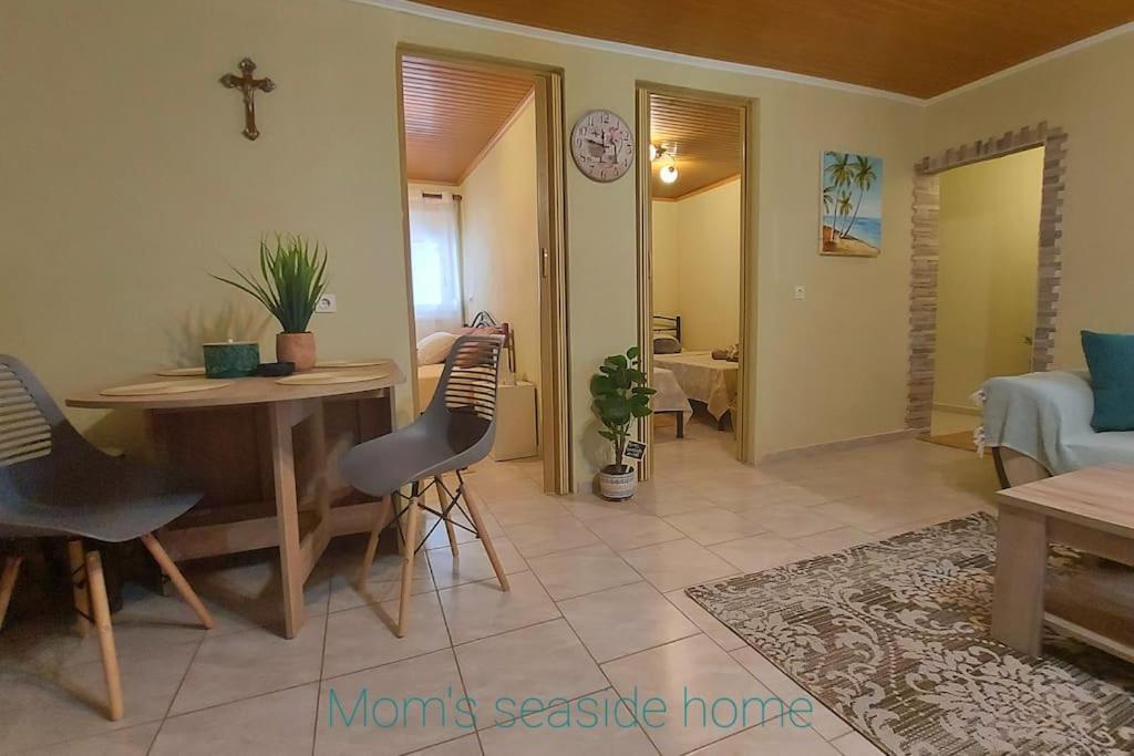 Mom'S Seaside Home Karianí 외부 사진