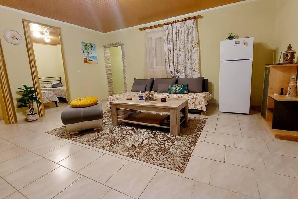Mom'S Seaside Home Karianí 외부 사진