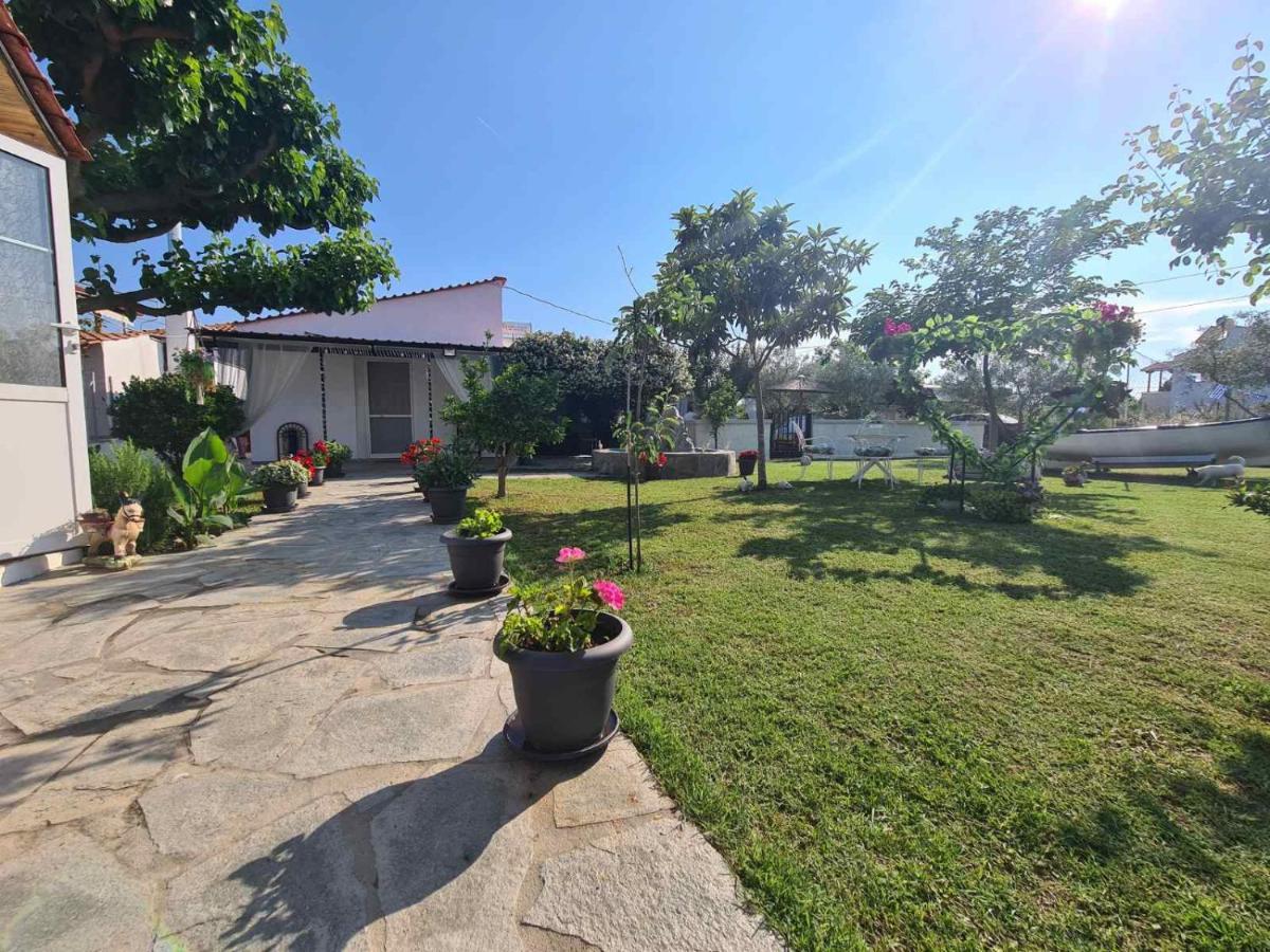 Mom'S Seaside Home Karianí 외부 사진